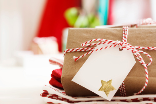 Où trouver des cadeaux de Noël solidaires?