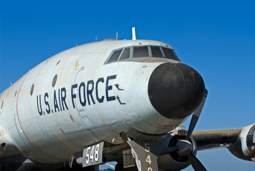 Armée de l’air : viré s’il ne prête pas serment devant Dieu !