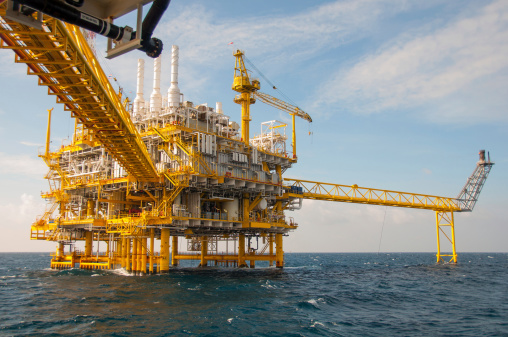 La rente pétrolière, aubaine ou malédiction ?