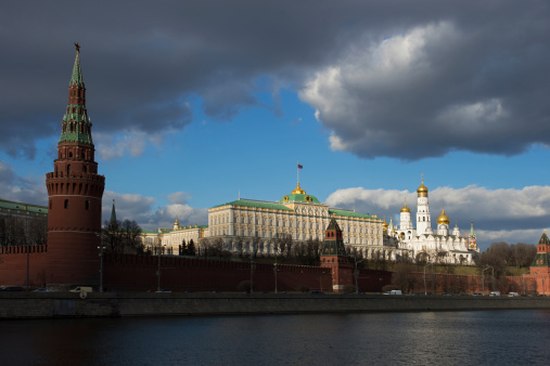 “Le risque des sanctions contre la Russie : conforter Poutine dans sa ligne dure”